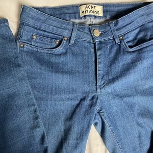 (26/32) ACNE Studios Skin 5 Soul Sling cropped jean